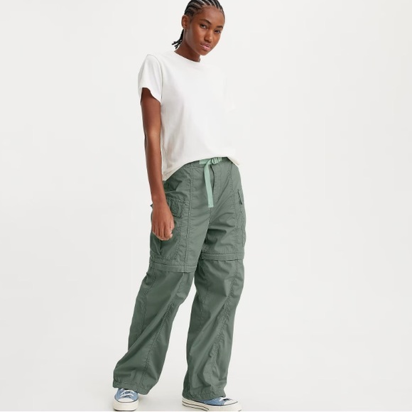 Levis Women’s Convertible Cargo Pants - Picture 3 of 7